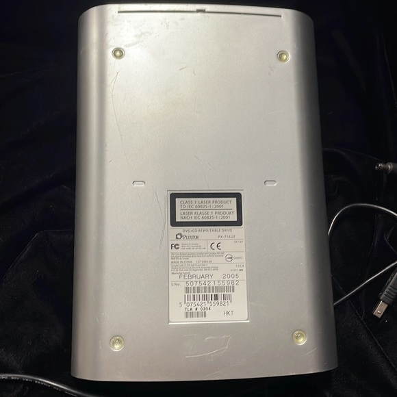 Plextor PX-716UF 16x USB-2.0 Dual-Layer External DVD±RW Drive with USB - Picture 4 of 11